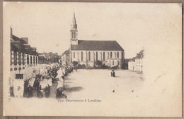 Delcampe - CPA 22 - LOUDEAC - Loudéac - Une Procession à Loudéac - TB PLAN PLACE CENTRE VILLAGE TB ANIMATION RELIGION - Loudéac