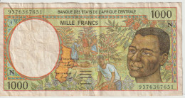 Billet Afrique Centrale Guinée 1000 Francs Froissures Voir Scans - Central African States