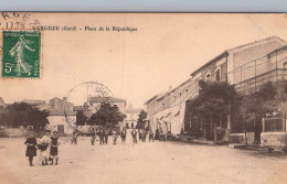 30 / VERGEZE / PLACE DE LA REPUBLIQUE - Vergèze