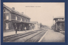 CPA Belgique > Hainaut Hennuyeres Gare Station Chemin De Fer Non Circulée - Andere & Zonder Classificatie