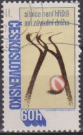 TCHECOSLOVAQUIE - Sécurité Routière- Traces De Pneus Et Ballon - Used Stamps