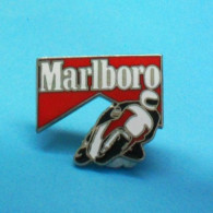 1 PIN'S //  ** CIRCUIT MOTO / MARLBORO ** - Motos