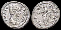 Julia Domna, Augusta AR Denarius Vesta Standing Left - Die Severische Dynastie (193 / 235)