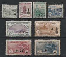 YT N° 162 à 169 - Neufs */** - MH/MNH - Cote 323,80 € - Unused Stamps