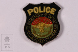 Pin Police Department Of Defense United States America - 22 X 25 Mm - Butterfly Fastener - Police