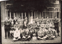 Photographie Originale  - Photo Scolaire - Photo De Classe - Ecole Communale De Montegnée - Dim 13/18cm - Identified Persons