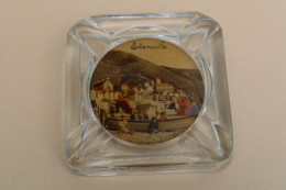 SOUVENIR D EDENVILLE / JULLOUVILLE MANCHE CENDRIER EN VERRE MOULE AVEC PHOTOGRAPHIE DE LA PLAGE - Obj. 'Herinnering Van'