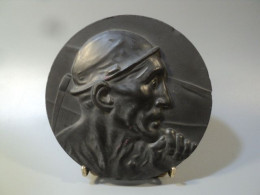 Ancien Médaillon En Terre Cuite Représentant Un Mineur. Attr. Sculpteur Belge Constantin Meunier - Sonstige & Ohne Zuordnung