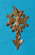 Croix Huguenote (protestant) Plaqué Or - Dimensions 32 M/m X 16 M/m - Pendants