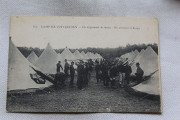 Delcampe - K872, Cpa 1916, Camp De Coetquidan, Un Alignement De Tentes, En Attendant La Soupe, Militaria, Morbihan 56 - Kasernen
