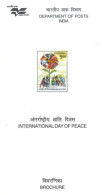 INDIA - 2005 - BROCHURE OF INTERNATIONAL DAY OF PEACE STAMP DESCRIPTION AND TECHNICAL DATA. - Brieven En Documenten