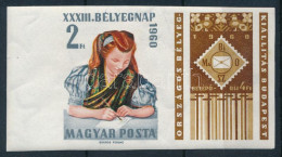 ** 1960 Bélyegnap ívszéli Vágott Szelvényes Bélyeg (apró Ráncok / Small Creases) (4.000) - Otros & Sin Clasificación