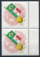 ** 1962 Labdarúgó VB (I.) - Chile 3Ft ívszéli Pár A Sárga Szín Eltolódásával (labda és Brazil Zászló) - Other & Unclassified