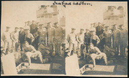 Cca 1905 Az S.M.S. Admiral Spaun Osztrák-magyar Gyorscirkáló Hadihajó Matrózainak Birkózóversenye, Sztereofotólap / Blac - Andere & Zonder Classificatie