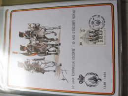 Souvenir Belgique Belgie  2308 ( 1988 ) War Escorte Royale Militaire  Gestempelt Oblitéré Bruxelles Perfect - Commemorative Documents