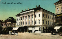 T2 1913 Arad, Fehér Kereszt Szálloda, Braun Gusztáv Kávéház, Neuman üzlete. Juhász és Társa Kiadása / Hotel, Cafe, Shops - Ohne Zuordnung