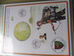 Souvenir Belgique Belgie 2415 ( 1992 ) War Parachutistes Militaire  Gestempelt Oblitéré Schaffen Perfect - Gedenkdokumente