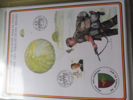 Souvenir Belgique Belgie 2415 ( 1992 ) War Parachutistes Militaire  Gestempelt Oblitéré Schaffen Perfect - Documentos Conmemorativos