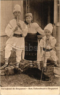 ** T2/T3 1940 Borgóprund, Borgó-Prund, Prundu Bargaului; Erdélyi Népviseletes Gyerekek / Children In Transylvanian Folkl - Sin Clasificación