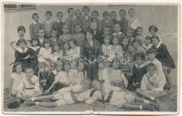 * T4 Brassó, Kronstadt, Brasov; Gyerekek Csoportja, Erdélyi Népviselet / Transylvanian Folklore, Group Of Children. Atel - Unclassified