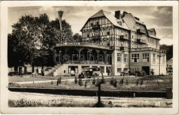 T2 1930 Szliács, Sliac; Skubna Nagy Szálloda, Automobil / Grand Hotel, Automobile. Photo - Zonder Classificatie