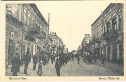 ** T4 Ramnicu-Sarat, Rimnicu-Sarat; Strada Victoriei / Street View, Shops (cut) - Unclassified