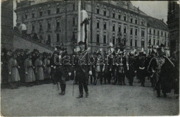 ** T2/T3 1916 Budapest, IV. Károly Király Koronázása. A Képviselőház és Főrendiház Felvonulása. Erdélyi Udvari Fényképés - Non Classificati