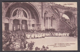121373/ Lourdes, L'Entrée Du Rosaire Pendant La Procession - Luoghi Santi