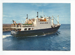 56 - ILE DE GROIX -  Bateau   " Jean Pierre CALLOCH "  Quittant Le Port - Année 1977 - Groix