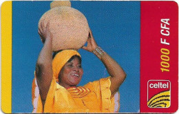 Burkina Faso - Celtel - Woman With Basket, Exp.12.2005, GSM Refill 1.000FCFA, Used - Burkina Faso