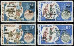 ** DAHOMEY - Poste Aérienne - 221a/b + 222a/b, Surcharge Double + Surcharge Renversée: Coupe Du Monde De Football 1974 - Neufs