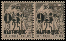 * MARTINIQUE - Poste - 29, Paire Dont 1 Ex Erreur Du Chiffre "95", Pli Horizontal, Signé (Maury 28Aa) - Neufs