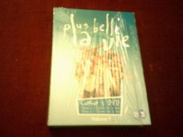 PLUS BELLE LA VIE SAISON 1 & 2 COFFRET 5 DVD EPISODES DE  241 A  270  //  30 FOIS 26 MIN ENVIRON - Colecciones & Series