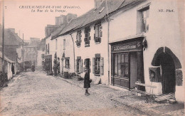 Chateauneuf Du Faou - Rue De La  Pompe - CPA °J - Châteauneuf-du-Faou