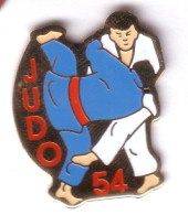 C84 Pin's JUDO 54 Comité Départemental à Tomblaine Meurthe Et Moselle Achat Immédiat - Judo