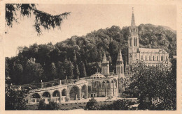 FRANCE - Lourdes - Vue Sur La Basilique - Carte Postale Ancienne - Lourdes