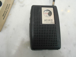 Ancienne Radio Portable Aciko 7 Solid State - Aparatos