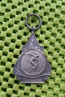 Medaille - Discuswerpen K.N.A.U. Friesland 2-6-1952.-  Original Foto  !! Medallion Dutch - Andere & Zonder Classificatie