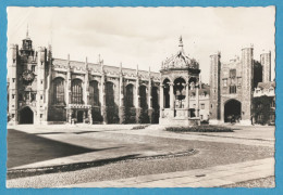 Great Court, Trinity College, CAMBRIDGE * 0407 - Cambridge
