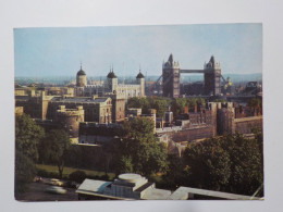 LONDON    The Tower And Tower Bridge From The Port Of London Authority Building - Tower Of London