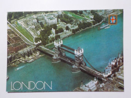 LONDON    Tower Bridge And Tower Of London By Air - Tower Of London