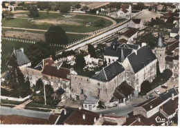 MONTS SUR GUESNES  Le Château Vue Aérienne - Monts Sur Guesnes