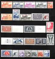 1C129 - TUNISIE - LOT DE TIMBRES NEUF */**- COTE > 100.00 € - Autres & Non Classés