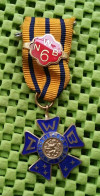 Medaille -  N .W. B. Avondvierdaagse 5 + 6 .-  Original Foto  !! Medallion  Dutch - Autres & Non Classés