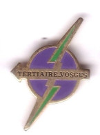 VF160 Pin's Ville Vosges Crit Épinal Tertiaire Agence D'intérim Achat Immédiat - Administración