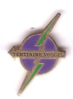 VF160 Pin's Ville Vosges Crit Épinal Tertiaire Agence D'intérim Achat Immédiat - Administrations