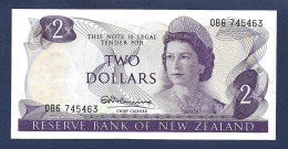 QEII New Zealand $2 Dollars 1967 Sign. Fleming P164a UNC- - Nueva Zelandía