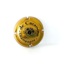 Capsules Ou Plaques De Muselet CHAMPAGNE De CAZANOVE - Collections