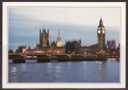 Engeland  Londen Achter De Westminster Bridge - Buckingham Palace