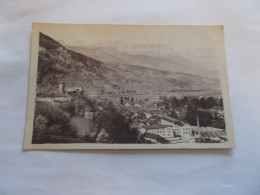 FAVERGES ( 74 Haute Savoie ) LES USINES DE SOIERIE ET LE CHATEAU  VUE GENERALE - Faverges